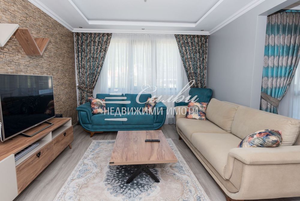 Продава се Четиристаен апартамент в Шумен, 2-ри корпус - 103 кв.м за 1065 €/кв.м - Снимка #1