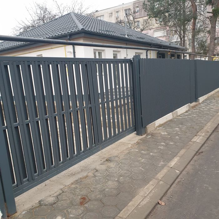 Vand Casa Cantemir zonă centrală 400ml pâna la Palas Mall