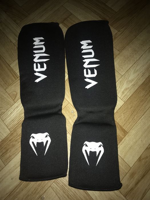 Продам футы шлем перчатки