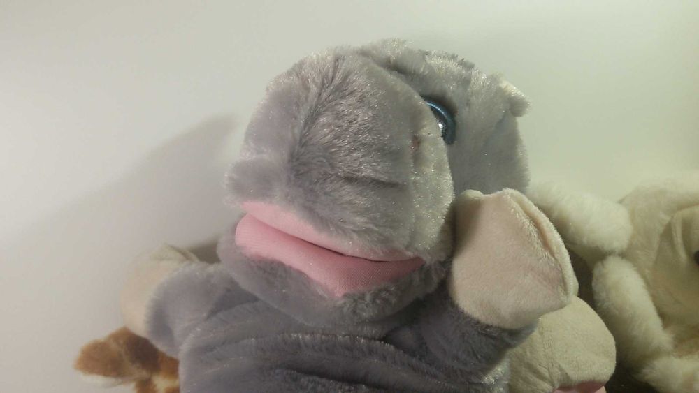 Лот 4 кукли за ръце