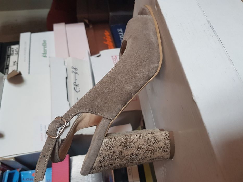 Sandale piele intoarsa