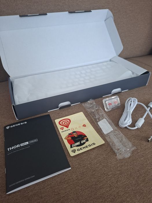 (Nou + garanție 2 ani) Tastatura Mecanica Wireless Genesis Thor 230 TKL White