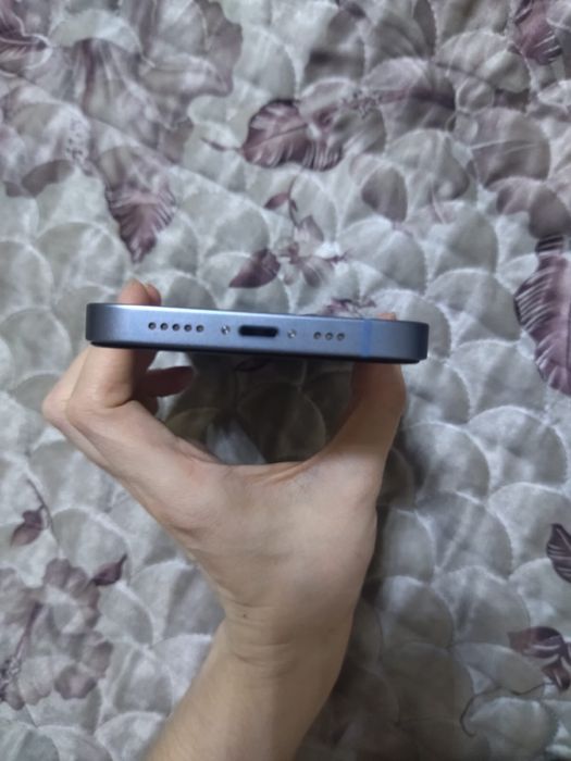 Продам Iphone 14
