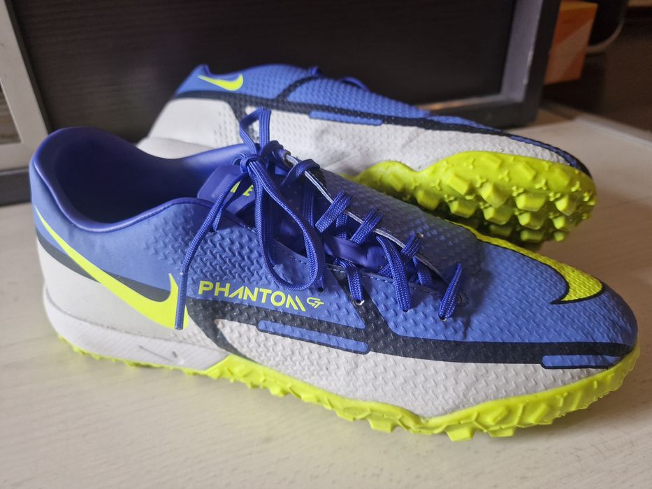 Nike стоножки за футбол 42, 5 номер