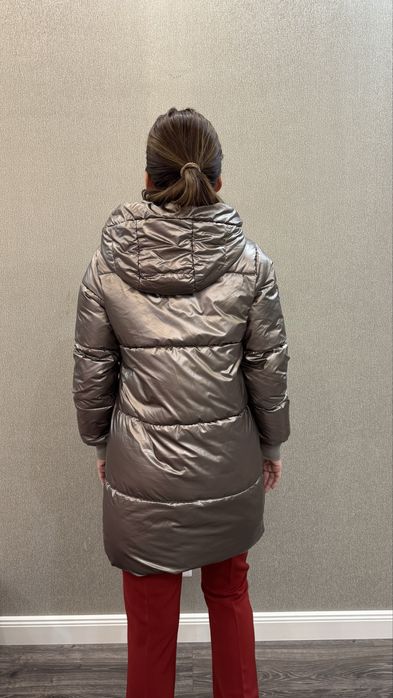 Продам куртку 42 размера