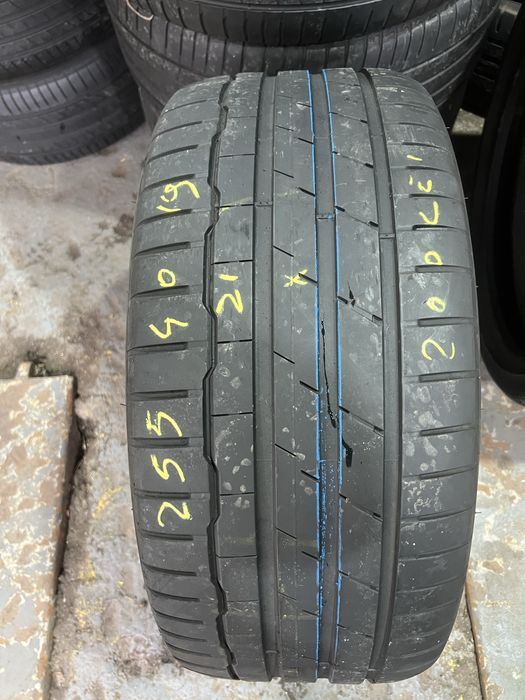 1x 255 40 19 hankook vara  2021
