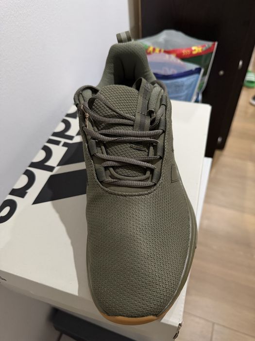 Маратонки ADIDAS  NEW