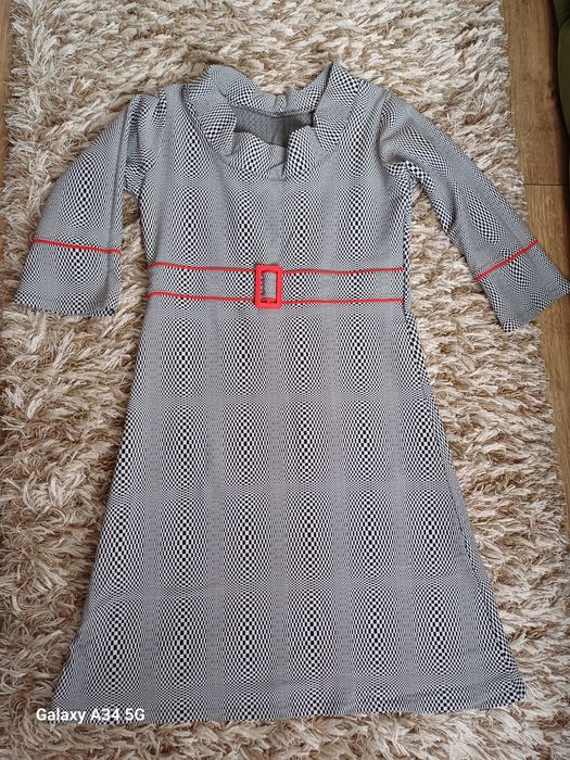 Rochii, salopete M-L impecabile