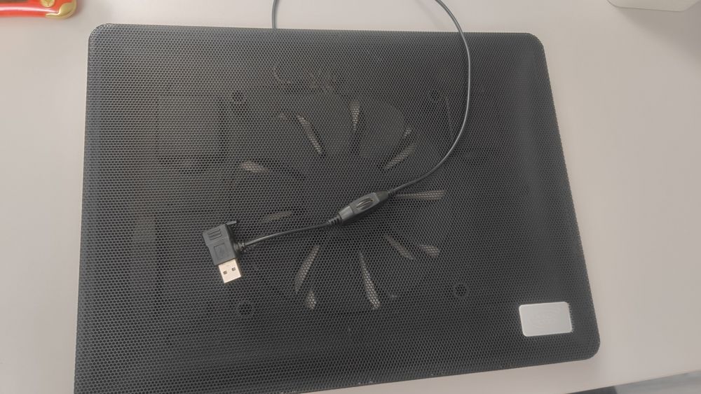 Подставка для ноутбука Depp cool для охлаждения от перегревания BTS