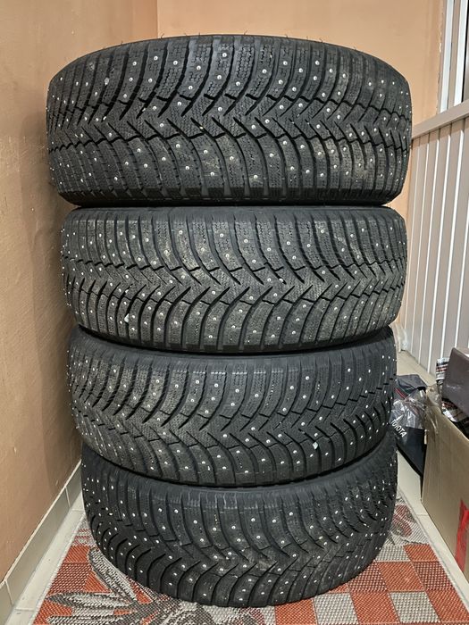Зимняя резина 235/55 R19