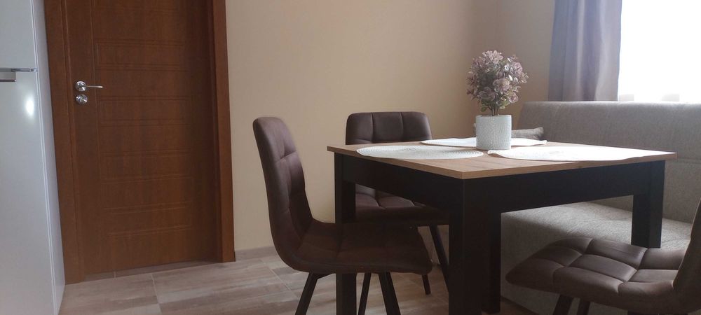 Дава се под наем Двустаен апартамент в Балчик - 52 кв.м за 306 € - Снимка #1