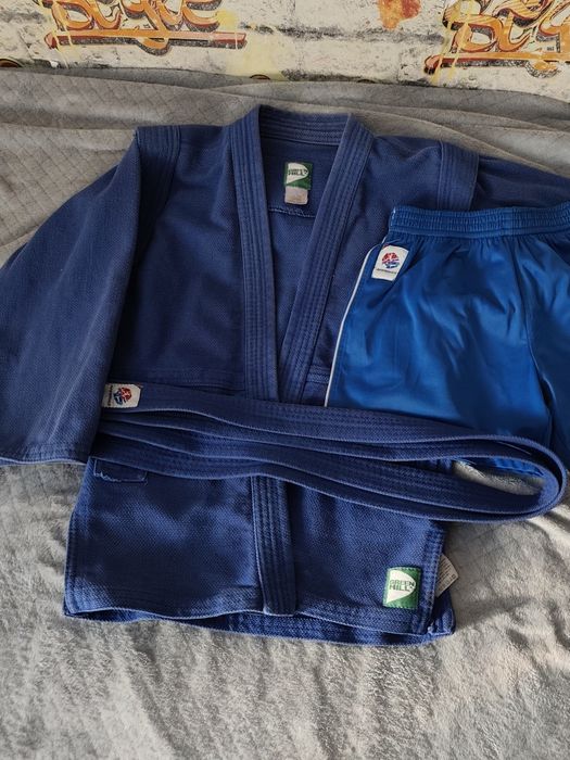 Продам самбовку с шортами, поясом