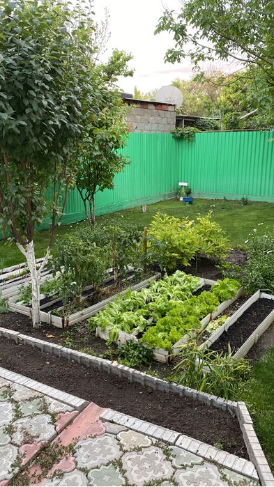 Двух этажный частный дом