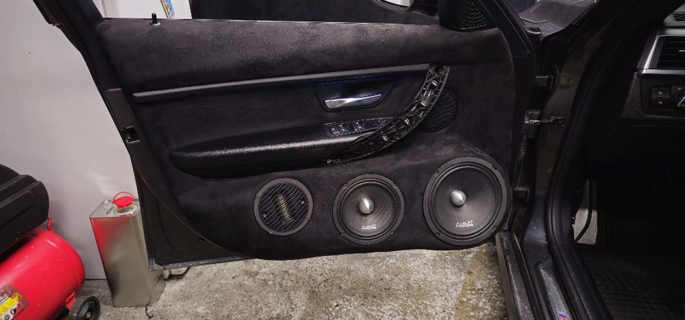 Retapițare plafoane uși stâlpi , detailling interior complet , sisteme audio Skoda , Audi , BMW , Volkswagen
