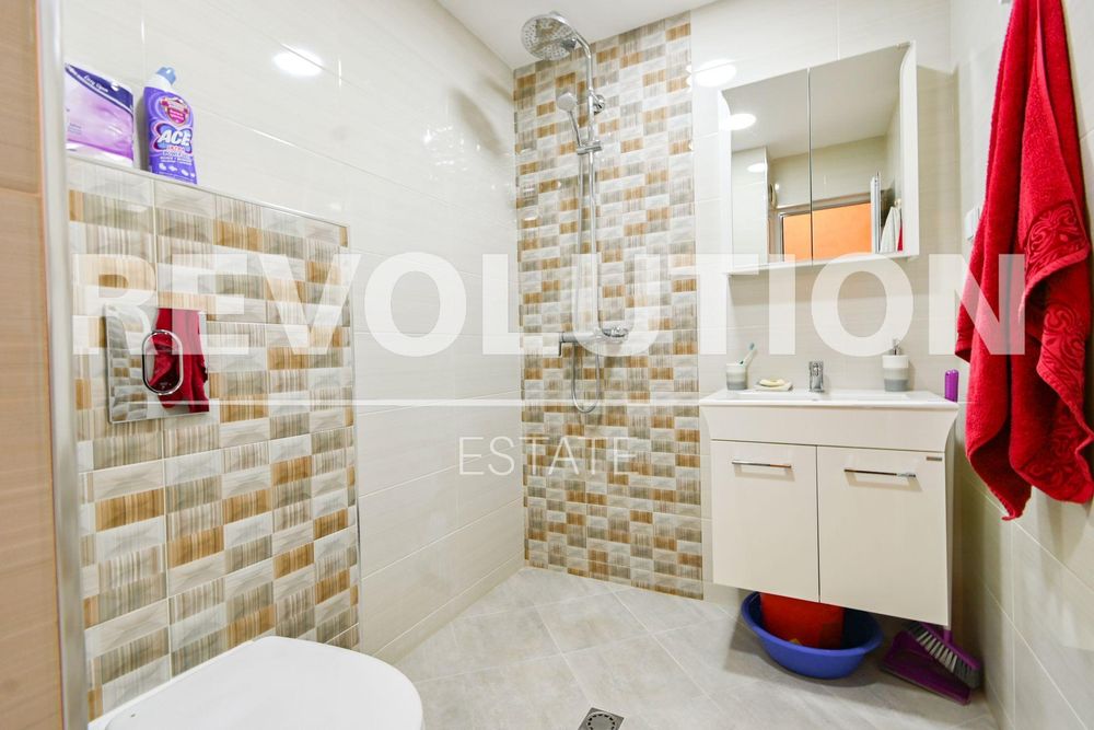 Двустаен апартамент в ж.к. Дружба 2