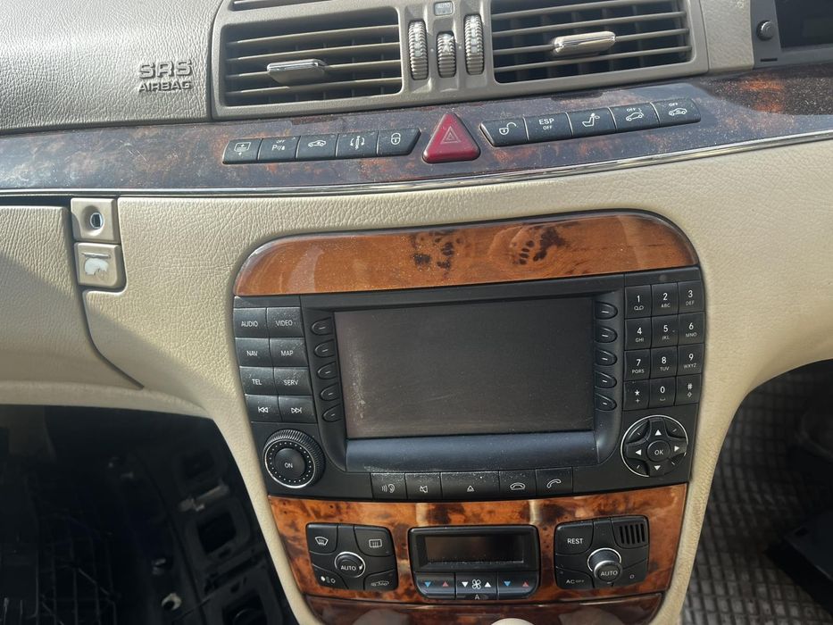 На части Mersedes S класа W220  320CDI  2004г