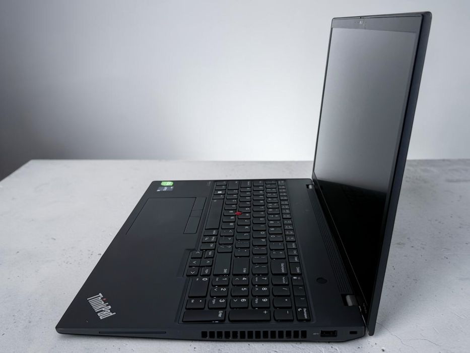 Lenovo ThinkPad P16s Gen 1 16" FHD i7-1280P 32RAM 1TB Quadro T550 Отличен! Гаранция!