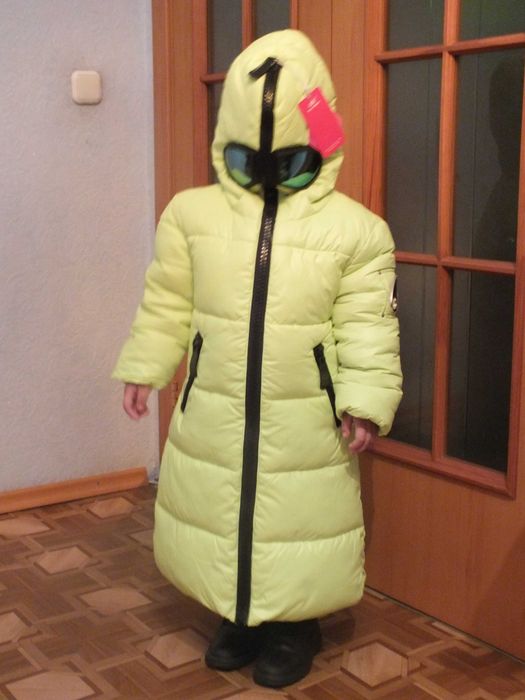 Продам детские пуховики