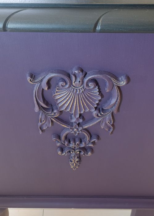 Comoda restaurată