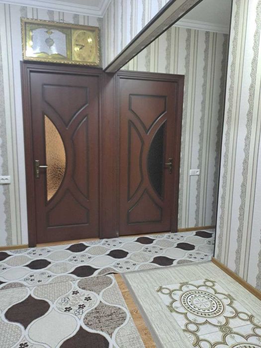 Медгородок 4 хона квартира сотилади!Балкон 2*6м.