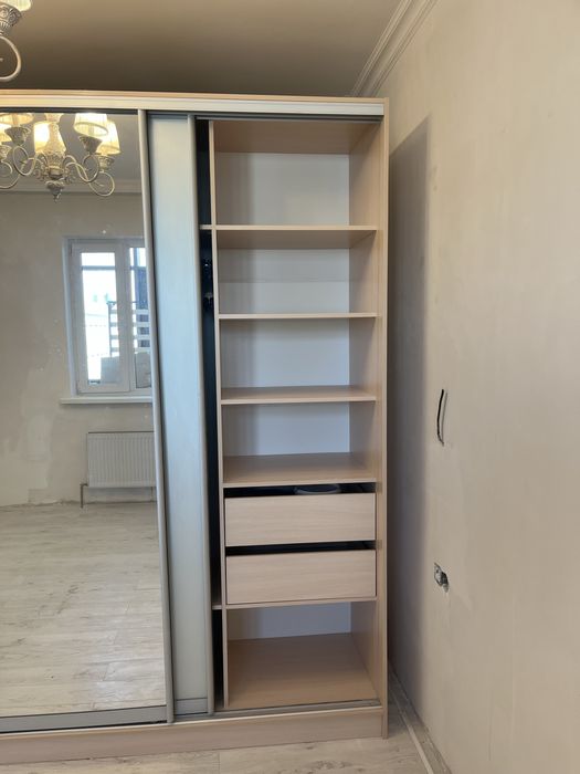 Продам плательный шкаф купе