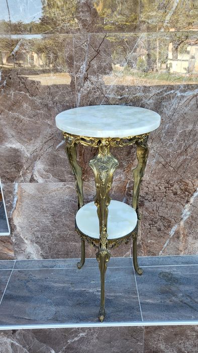 Красива колона 048