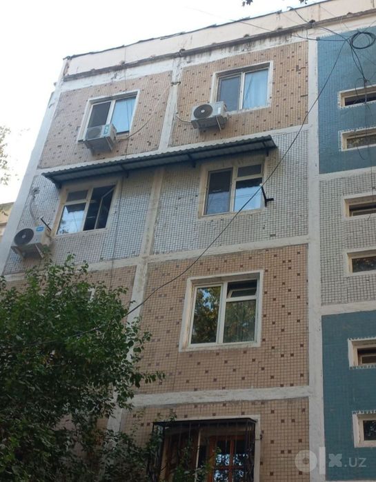 Установка козырьков над  окнами быстро и качественно.