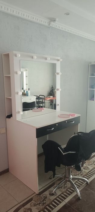 Сдам места в салоне красоты