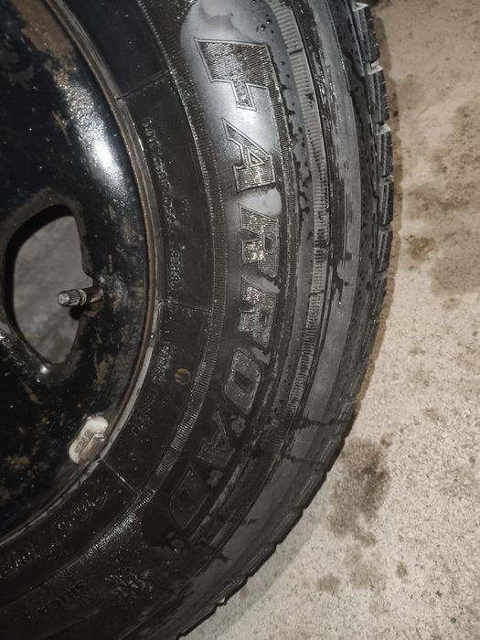 Продам зимние шины на дисках