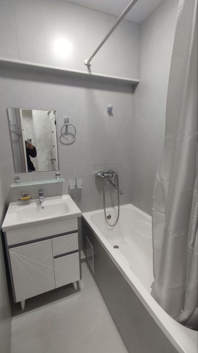 АРЕНДА ЦУМ, ул.Чехова,  2/3/9, 82м2, 700у.е