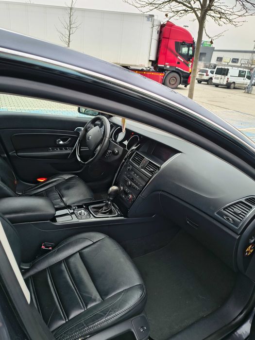 Renault Latitude 2011