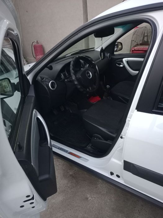 Lada Largus 2020 srochni sotiladi