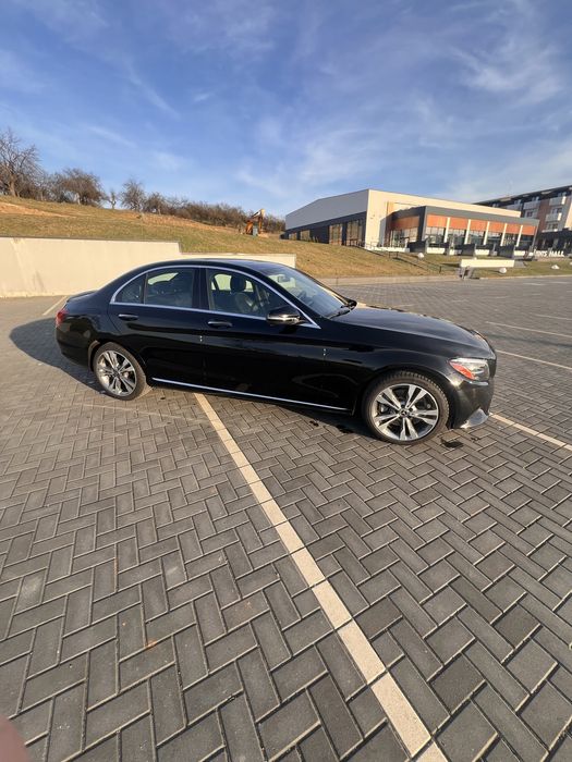 Mercedes-benz C300, 2019,4Matic, 9G-tronic
