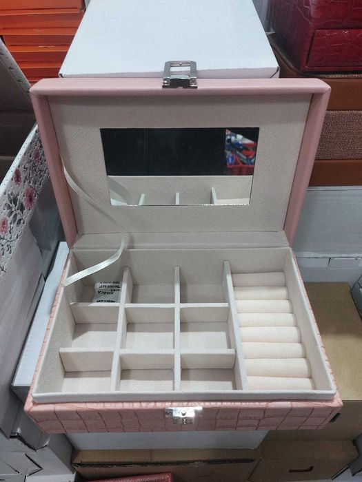 Шкатулка для косметики (Есть Яндекс Доставка)