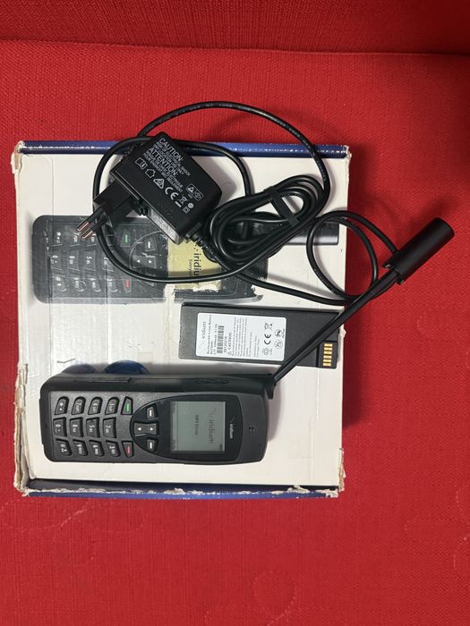 Telefon satelit Iridium 9555