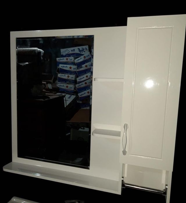 Тумбочка вешалка и т д