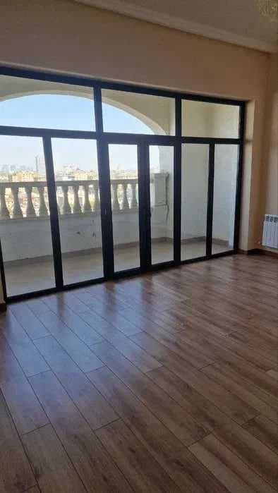 Большая квартира в центре города для респектабельных покупателей