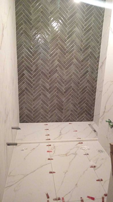 Bordura Dus  din Marmura si granit