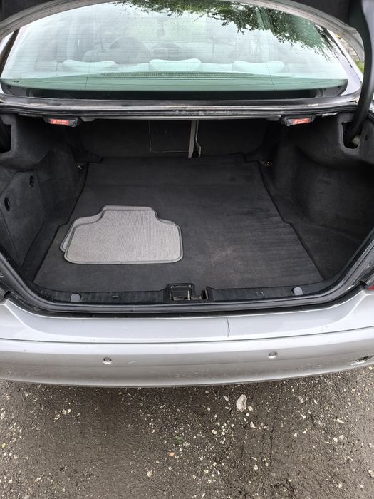 Mercedes-Benz E 220...