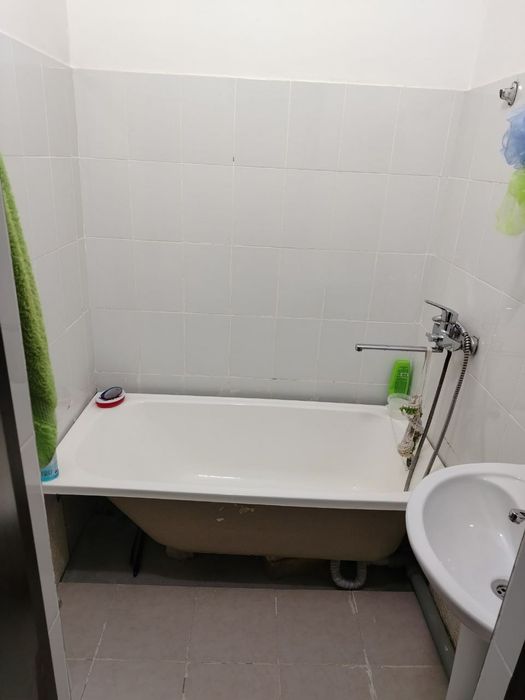 Уй сотилади 68 кв м