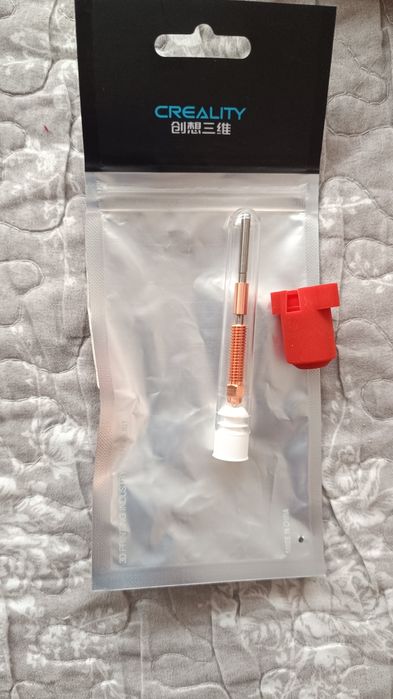 Imprimanta 3D cu incinta inchisa Creality K1