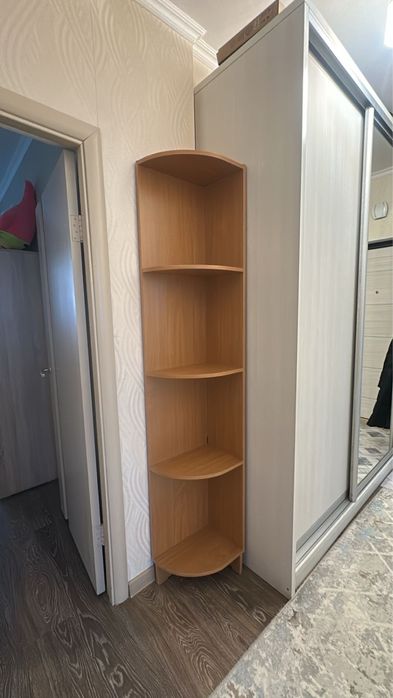 Продам угловой стеллаж