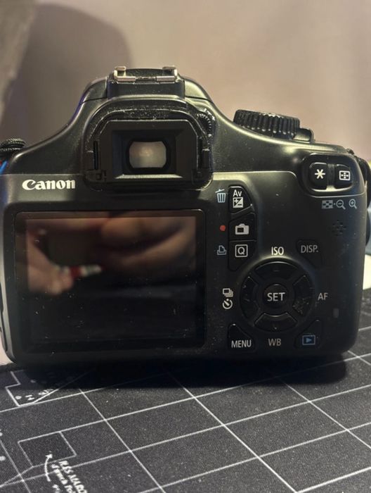 Aparat foto SLR Canon EOS Rebel T3