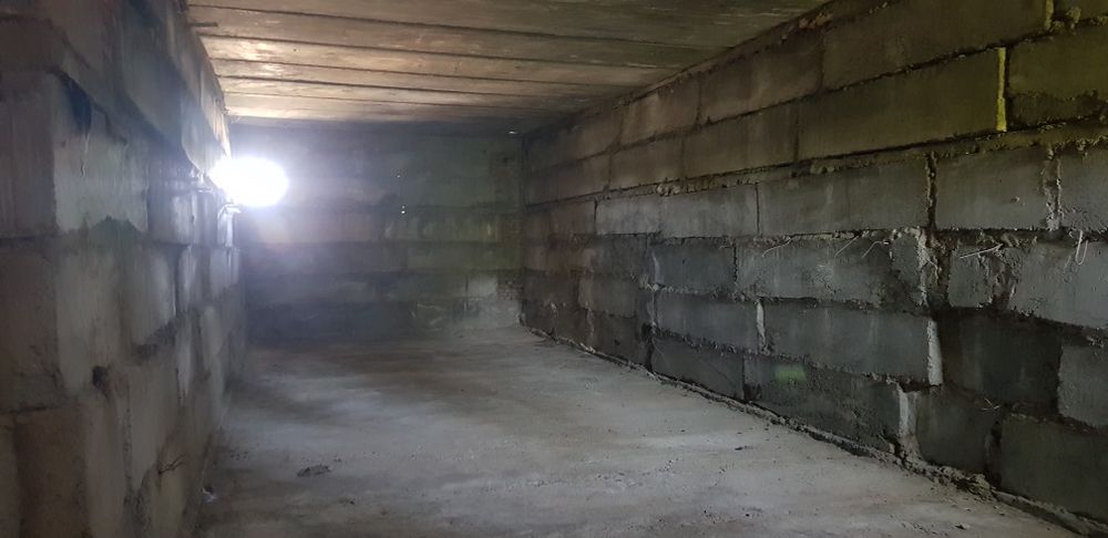 40 sotuklik noturar er va inshoot 20 sotuq'i alohida ham soti