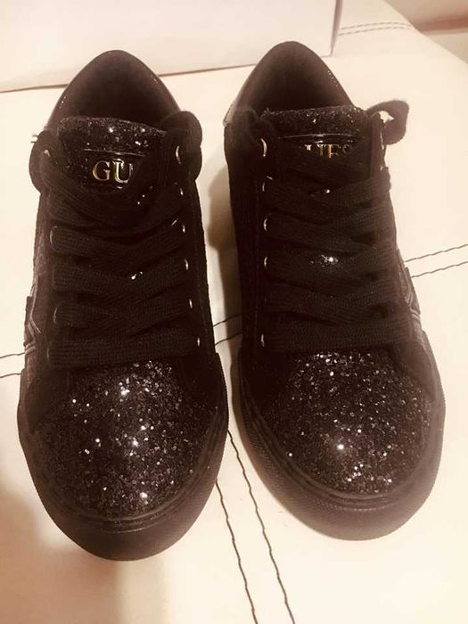 НАМАЛЕНИЕ Сникърси Guess, оригинал