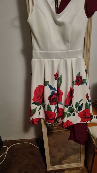 Vand rochite de ocazie