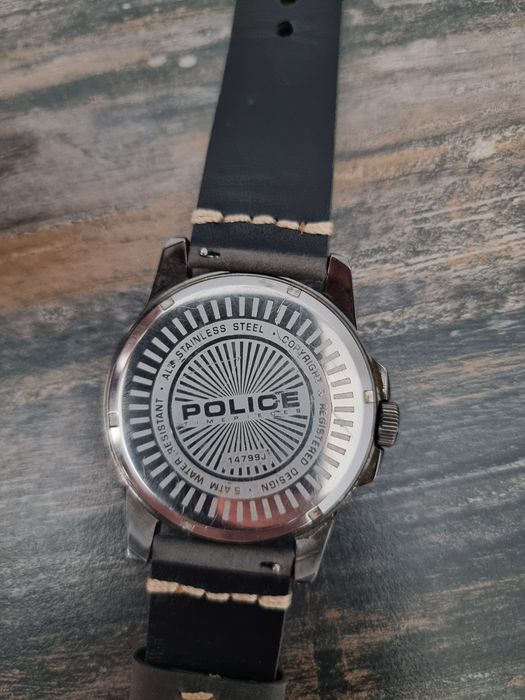 Ceas Police 14799j stare foarte bună
