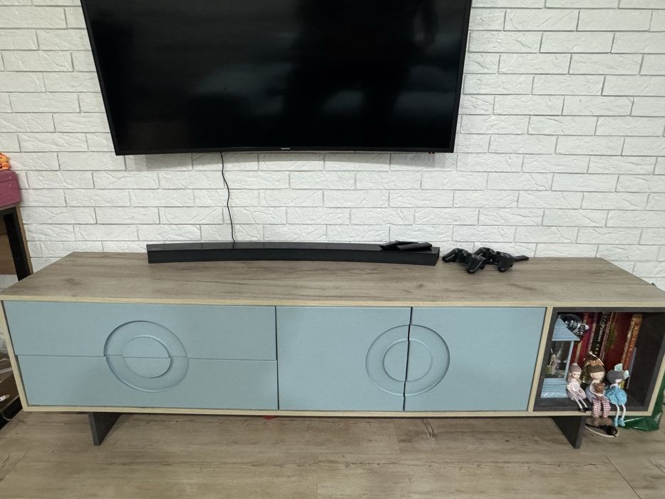 Тумба под телевизор