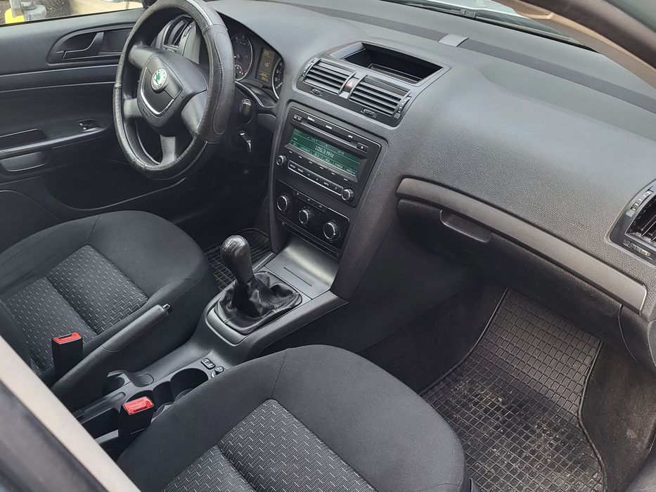 Skoda Octavia Anul 2010 1.4 mpi Benzina 194000 km Clima funcțional