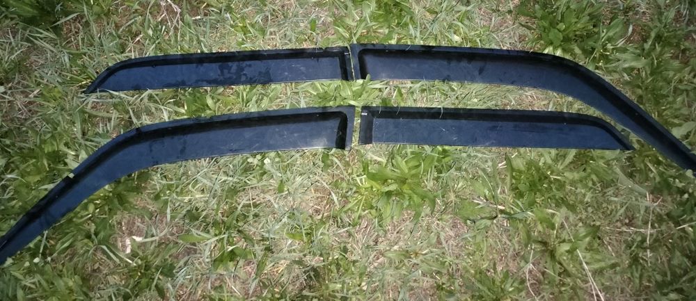 Продам ветровики на прадо 95